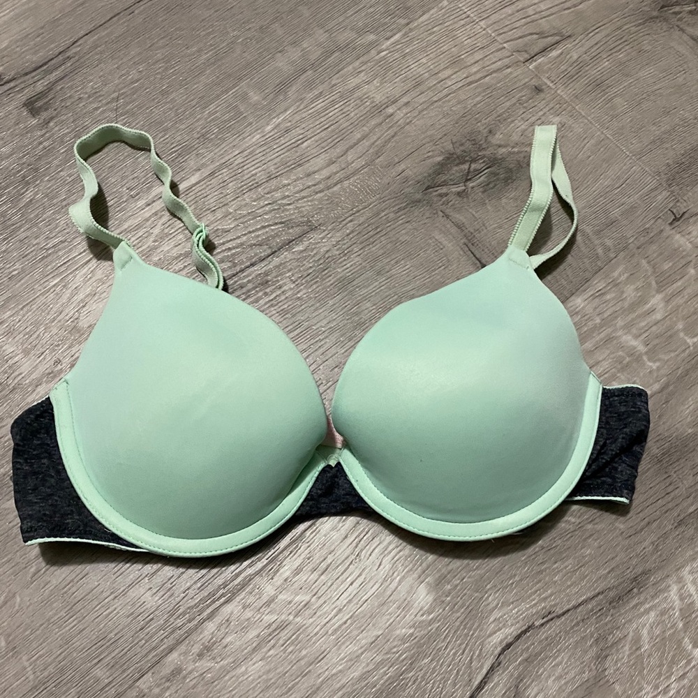 PINK wear everywhere pushup bra
